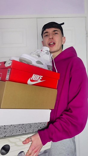 Valentine's Sneaker Selling: eBay Slashes Fees to 2.5%