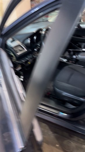 Instalé remote starter Compustar CM900 con control 930S en Subaru Legacy 2016 encendido automático listo para el invierno #DRAUTO #Compustar #CM900 #930S #RemoteStarter