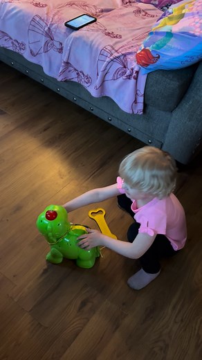 Miss Mariah playing | Jessica Lee Greene