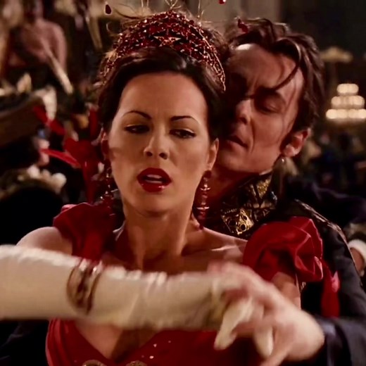Kate Beckinsale in Van Helsing (2004) #katebeckinsale #vanhelsing #vanhelsing2004 #vibeyvidzz