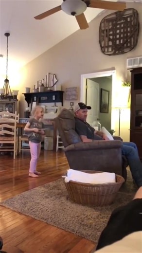 The baby attacked #baby #cute #cutebaby #funnybaby #funny