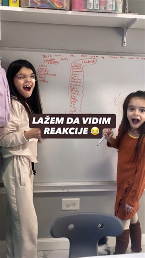 Katarina Simon on Instagram: "E sada stvarno da odgovorim na vaša pitanja 😄 Odmah da kažem da smatram da NIKO nije savršen roditelj i da savršen roditelj NE POSTOJI. Ali ono sto može neke mame ili tate da izdvaji od drugih jeste to da su spremni na konstantno učenje o tome kako biti najbolja verzija roditelja, da nemaju problem da priznaju kada pogrese ili preteraju u nečemu, da umeju i kao roditelji MALE DECE da im kažu IZVINI, i ukoliko ljubav uvek nadjača i pobedi svaku situaciju. Ja nisam n