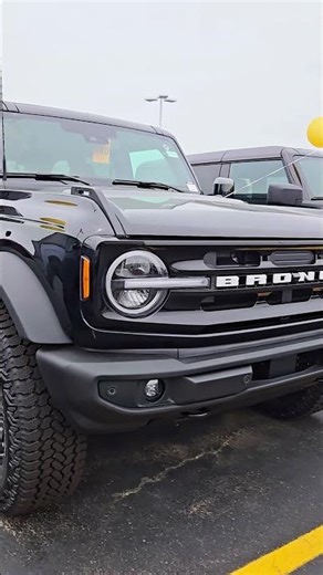Blacked Out Ford Bronco Outer Banks 🖤