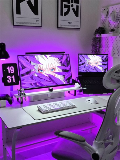 Clean Laptop Setup Ideas for a Minimal Gaming Desk