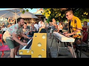 Boogie Woogie at the Beach House - Nico Brina with surprising guest Nicola (drums: Charlie Weibel)