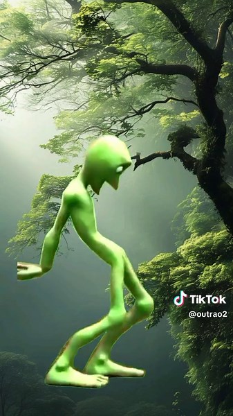 Funny Green Alien Dance Video
