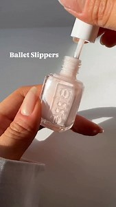 Get this Holiday Look: Striped French💚 Shades: Ballet Slippers Marshmallow In-Vest In Style Gel-Setter Top Coat | essie