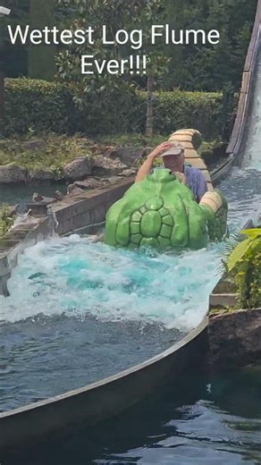 The Wettest Log Flume Ever!! Soaked. family Park Austria #viral #viralshorts #themepark #fail #wet