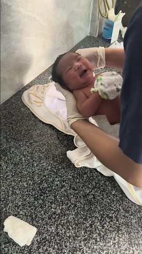 Part 19: How to bathe baby newborn.