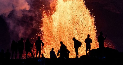 Stunning Time-Lapse Footage Shows a Blazing Stream of Lava Pouring Out of Hawaiian Volcano