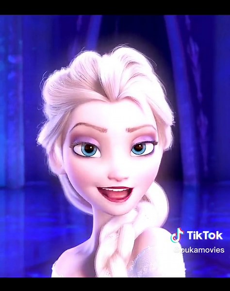 Elsa Building Her Ice Castle in Frozen | Puka Movie