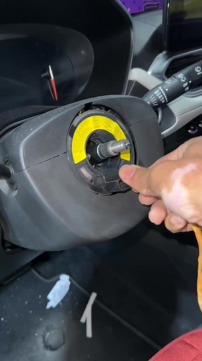 691K views · 3.6K reactions | How To Set Steering Wheel Spiral  Cable #steering #postviralシ #autos #youtubevideo | Abdullah auto electrician | Facebook