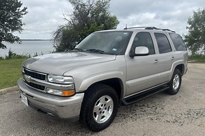 No Reserve: 2004 Chevrolet Tahoe LT 4x4