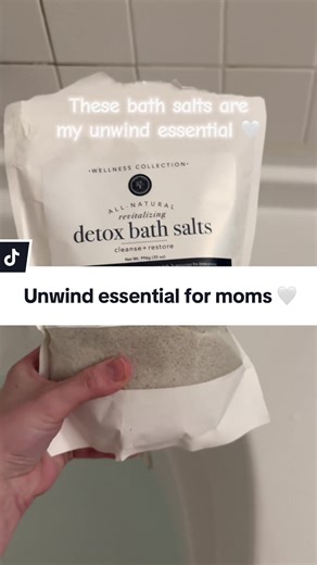 Slow nights are my favorite. Lately I’ve been ending the day with a warm bath and these bath salts — such a simple way to relax, unwind, and reset after a long day. Sharing little rituals I’ve been loving lately. 🛁✨ #bathritual #selfcareathome #slowlivingmom #nighttimeroutine #cozynights