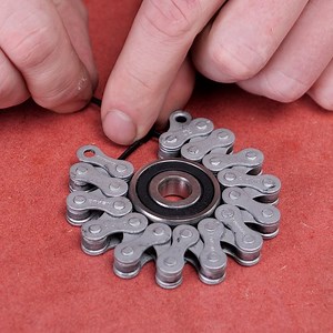 1.3M views · 1.3K reactions | Incredible DIY Fidget Spinner | Girly Panda | Facebook