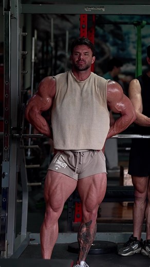 More muscle, less fat #fitness #bodybuilding #aesthetic #motivation #gym