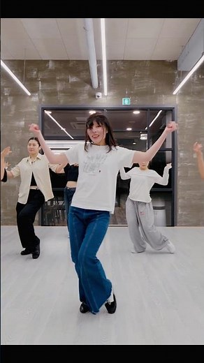 왁킹 Edwin Starr – H.A.P.P.Y. Radio waacking dance choreography SUZAN