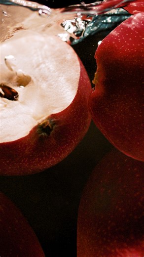 From the heart of the aloe leaf straight to your glass – Forever Aloe Berry Nectar® is where crisp cranberry and sweet apple flavours meet the powerhouse benefits of pure aloe vera 🍎🍒🌿 Loved for its bold, fruity taste and refreshing zing, Aloe Berry Nectar® is perfect for those who like their wellness with a little extra kick! 💥 Did you know aloe vera contains over 200 beneficial compounds, including vitamins, minerals, and enzymes? ✨ ✔️ Supports digestion ✔️ Helps nutrient absorption ✔️ No 