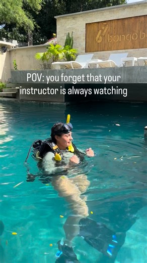 Bongo Bongo Divers on Instagram: "Your Instructor has his eyes everywhere, sometimes even in the back of his head. To guarantee your safety and even the safety of your mask 🫰 #paditv #padicourses #scubadiving #philippinesscubadiving #paditravel"
