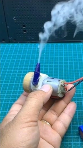 DIY Power Hack ⚡ | Solar Motor Project 😱 #Shorts #DIY #Tech #diy #diyshorts #viral