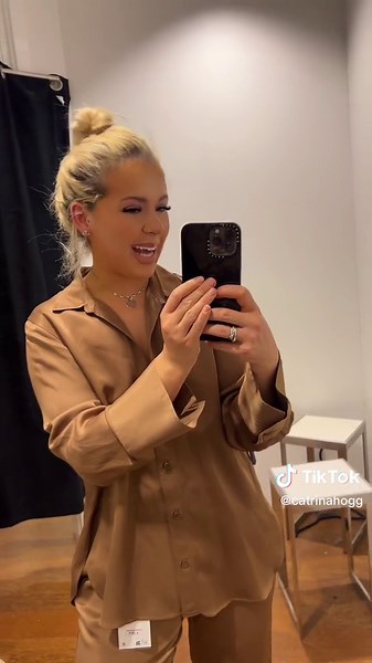 Zara Changing Rooms Try-On Haul | Obsessed with Sleeves, Trousers, and Power Suits