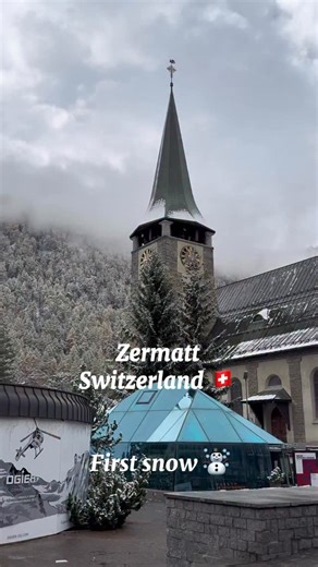 First snow in town with lots more in the forcast! #zermatt #skiing #winter | Snowsport sessions.