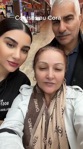 Shopping Experience Clips in Indoor Retail Environment