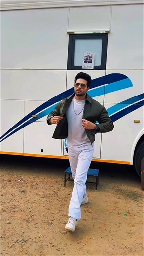 Rahul Bassi on Instagram: "On-set mode : ON"