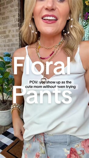 Perfect Floral Pants for Spring Fashion