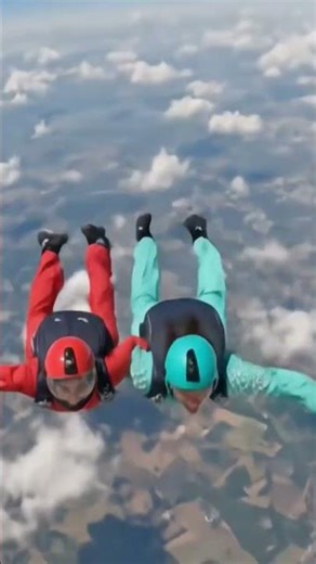 #shortvideo #shorstviral #skydiving