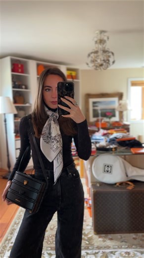 Abigail Goodman on Instagram: "This scarf look can be done with one hand and completed in a just a few seconds flat! It’s one of those looks that feels very polished and is so easy. I like to balance this look with scarf that feel non traditional to add some interest and this is one of the more unusual ones in my collection. It’s called Hermès “Metamorphoses” by Philippe Dumas in 2014. #hermes #hermesscarf #scarftutorial #silkscarf"