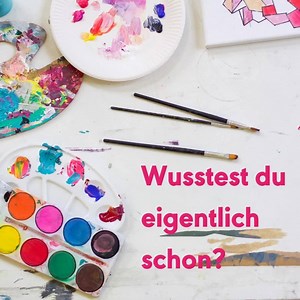 Du hast dich schon immer gefragt, welche Pinsel es zum zeichnen gibt?🖌 Dann bringen wir heute Licht ins Dunkle. 💡 Es gibt drei wesentliche Pinselformen ‼️ den Flachpinsel, den Rundpinsel und den Katzenzungenpinsel. In diesem Beitrag geht es jedoch ausschließlich um den Flach- und den Rundpinsel. Der Flachpinsel besteht aus gleich langen Pinselhaaren und eignet sich vor allem zum malen von großen Bildflächen. 🖼🖌Dieser Pinsel kommt auch bei den meisten ArtNights zum Einsatz. Der Rundpinsel ist
