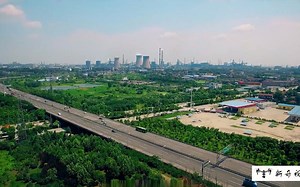 航拍中国武钢，首屈一指的重工企业，绿化也非常好！很赞