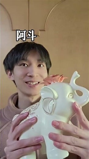 Time-Traveling Actor: One Man, Many Roles, Endless Laughter