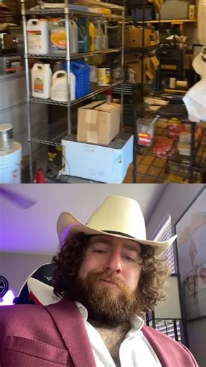 Connor O’Hare on Instagram: "Hwhat the dog doin⁉️🤠"