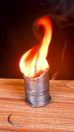 1000°c உள்ள ball லை spring மீது வைத்தால் என்ன ஆகும்?🤯🌡️#experiment#crazyideas#short#shorts#121