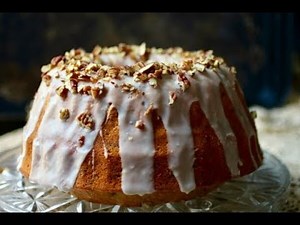 Southern Bourbon Pecan Bundt Cake