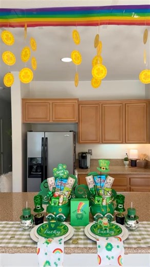 SOMEWHERE OVER THE RAINBOW 🌈 HAPPY ST. PATRICK’S DAY. #stpatricksday #gift