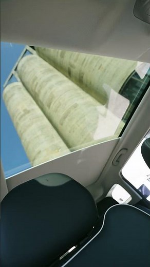 Open the Panoramic Sunroof | JAECOO J5