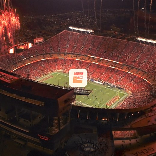 304K views · 135 reactions | Stream the NFL all season when you bundle Disney+, Hulu, and the all-new ESPN together. | ESPN | Facebook