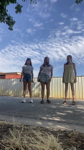 Zahlee & Violet (@zahlee.violet)’s videos with Arch Ya Back - Prod Jay48
