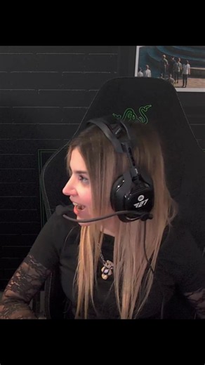 Ari le gana a un vato en FIFA | RiversGG clips