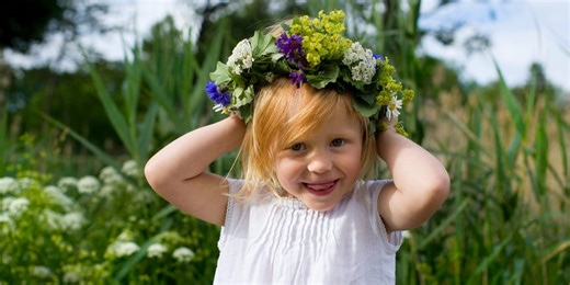 8 Authentic Ways to Celebrate the Summer Solstice, From the Experts