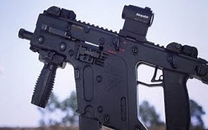 【搬运/已加工字幕】冲锋枪之争-M3注油枪与Kriss Vector_哔哩哔哩_bilibili
