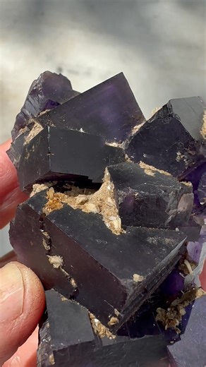 Fluorite is a mineral known for its vibrant colors and cubic crystal structure. There’ll be a wide selection of these and a thousand more specimens at the One-Day Rock and Mineral Sale - Everything Must Go! Saturday Oct 18th, 10am-5pm Bldg K Macomb Community College. Free Parking. Free Admission. www.michmin.org/show-info | Michigan Mineralogical Society