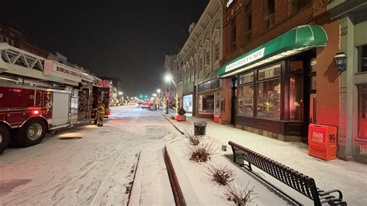 Crews put out kitchen fire at Bowling Green's Easystreet Café