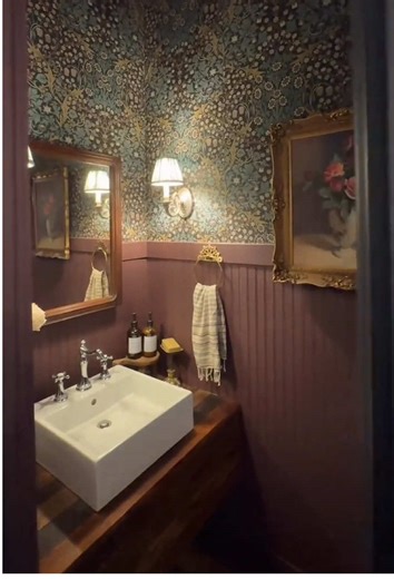 Hold up, bathroom lovers! On the fence about wallpapering your small bath? This hack instantly adds personality without the hassle. My tiny space got a huge glow-up in minutes, and you can copy it too. What’s your go-to print for bathrooms? Bold or subtle? Spill the tea in comments! #BathroomRenovation #HomeImprovement #DIYDecor #TinySpaceMakeover #BathroomDesign