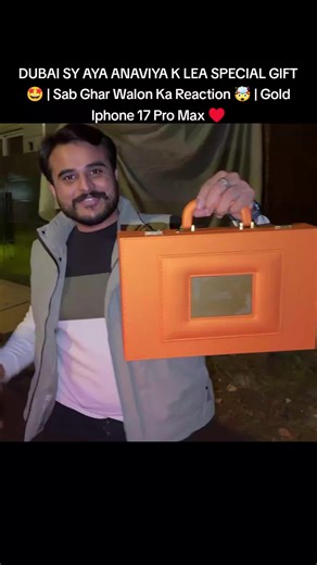 Dubai Se Anaviya Ke Liye Khaas Gift: Gold iPhone 17 Pro Max 🤩