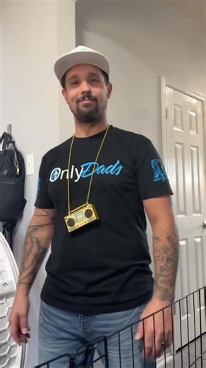 Chrisreviewsit (@chris_reviews_it)’s videos with original sound - Chrisreviewsit