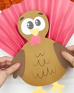 242K views · 1K reactions | Kids will love creating this happy turkey! Use the pattern ⬇️ | Simple Everyday Mom | Facebook